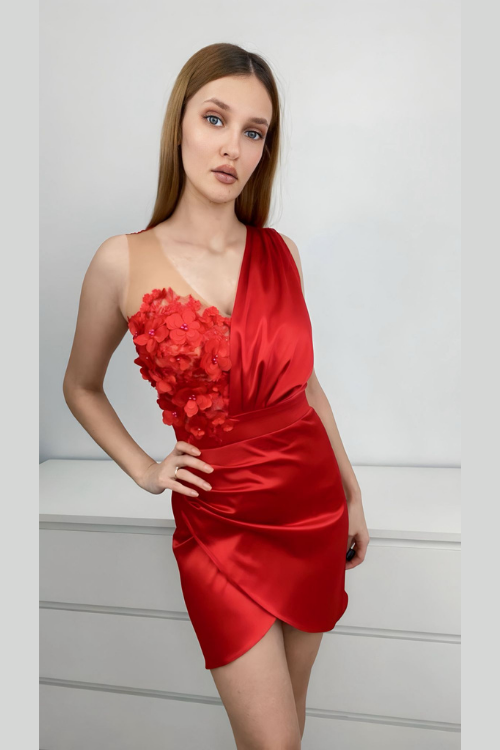 Abito corto rosso Moda-Mania con corpetto a fiori 3D e gonna a tulipano in taffetà, stile elegante e femminile