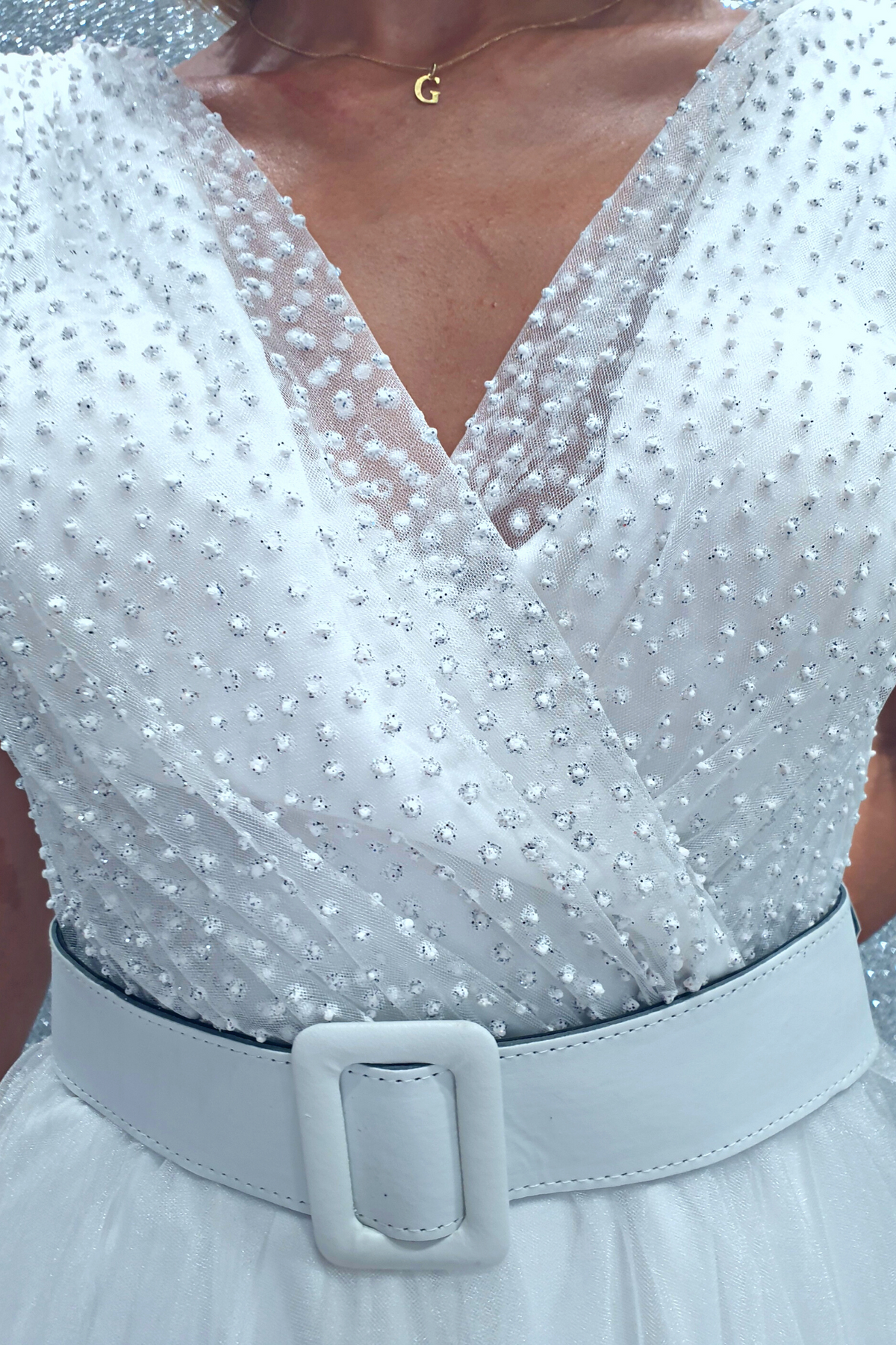 Abito princess bianco in tulle con corpetto a pois glitterati e cintura regolabile, abiti corti di Moda-Mania.