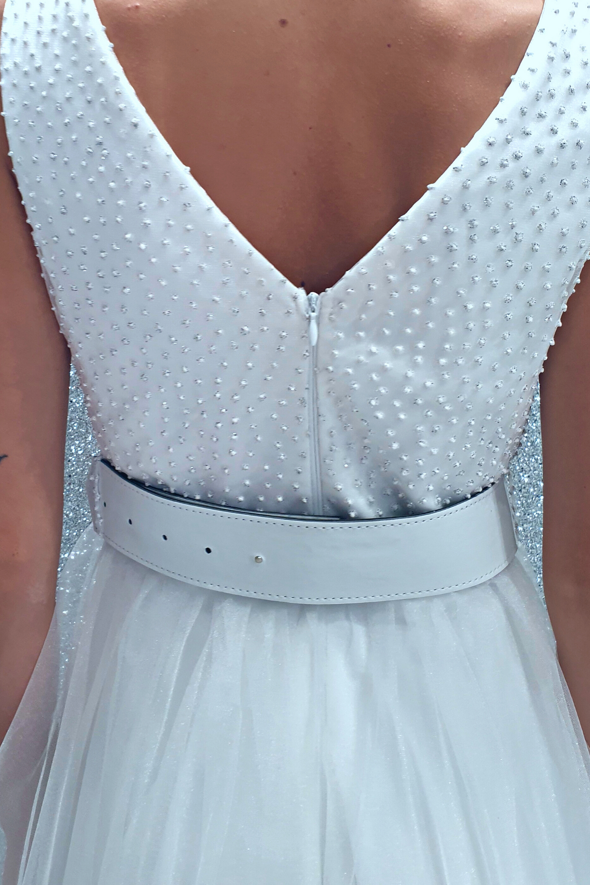 Abito princess bianco in tulle con corpetto a pois glitterati e cintura regolabile, abiti corti di Moda-Mania.