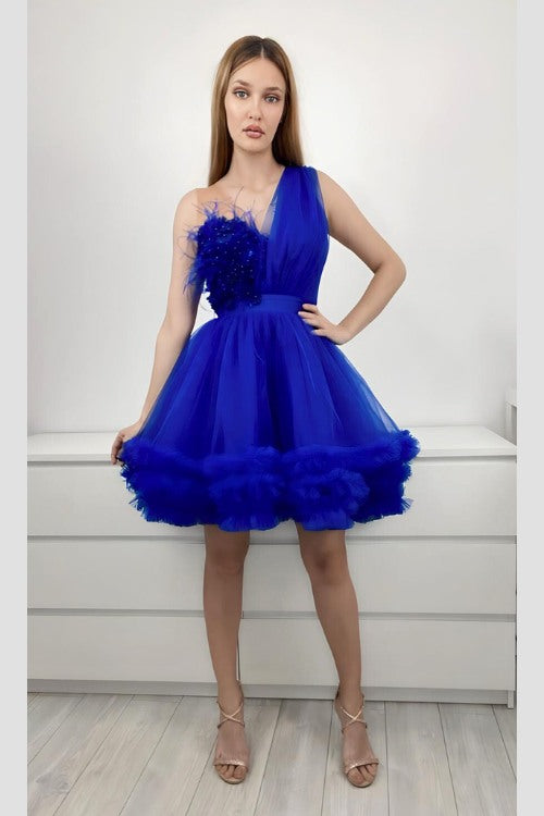 Abito princess blu elettrico in tulle con corpetto a fiori 3d e piume decorative