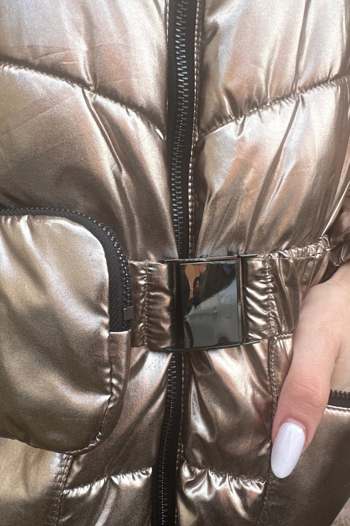 Giacca invernale Denny Rose bronzo laminato con cappuccio, cintura e portafoglio, giacche e cappotti Moda-Mania