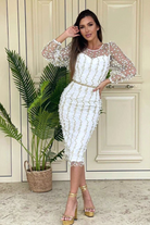 Abito a tubino aderente in tulle bianco avorio con fantasia floreale e maniche lunghe, moda-Mania, abiti corti elegante.