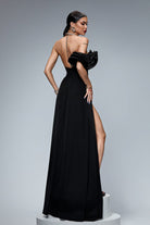 Abito elegante nero Bby con corpetto a cuore applicazione ricami dorati e spacchi profondi laterali