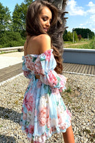 Abito estivo blu con fantasia floreale rosa e beige, maniche lunghe rimovibili e apertura sul retro, marca Moda-Mania.