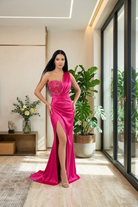 Abito lungo fucsia Moda-Mania con corpetto a fiori 3D e gonna a tulipano in taffetà, stile elegante e femminile