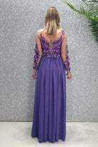 Abito lungo lilla Axa di Moda-Mania con strascico e corpetto in tulle nude a fiori 3D, elegante e femminile.