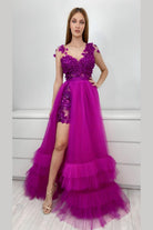 Abito lungo svasato magenta Moda-Mania con gonna in tulle e corpetto a fiori 3D, perfetto per occasioni eleganti.