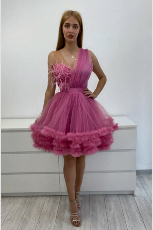 Abito princess rosa scuro Moda-Mania in tulle con corpetto a fiori 3D e piume decorative, abiti corti eleganti.