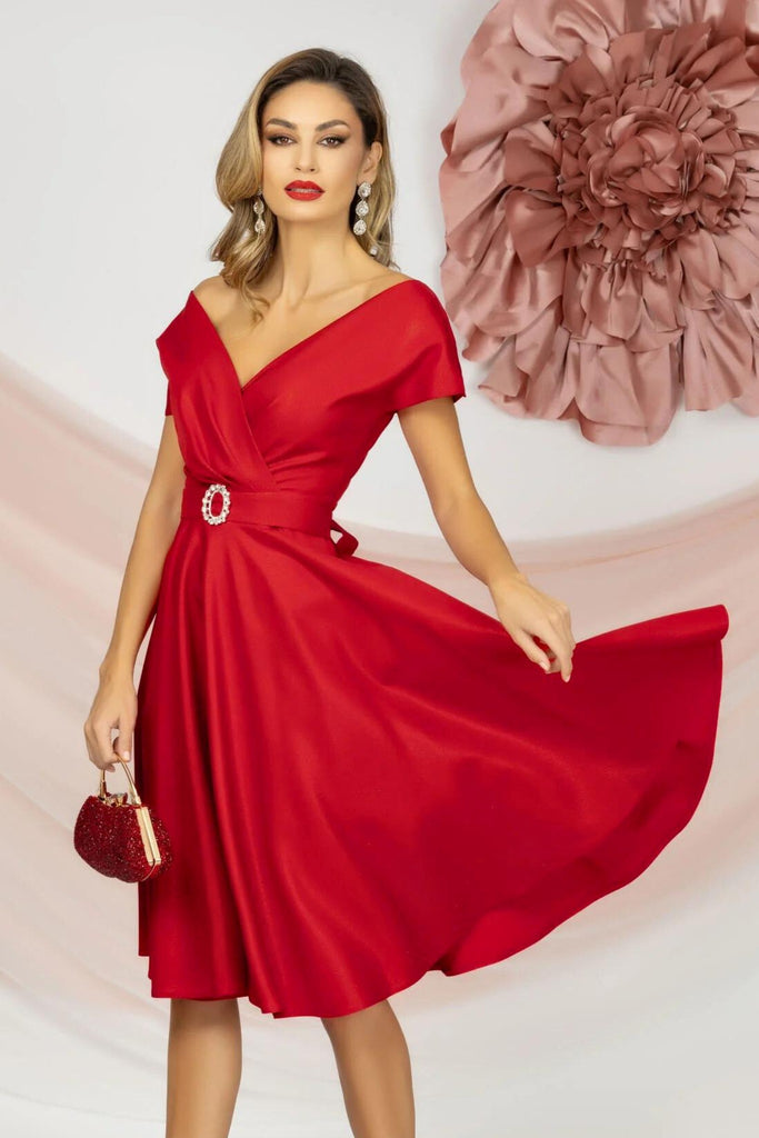 Abito rosso corto al ginocchio svasato Pretty Girl con cinturino