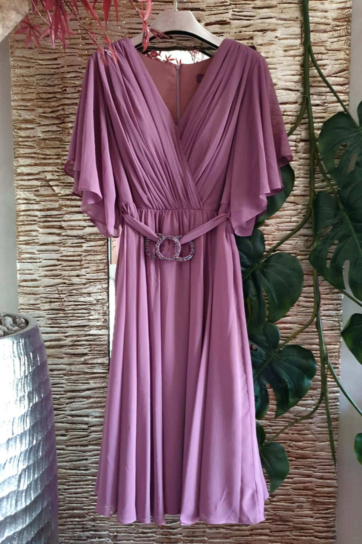Abito svasato donna curvy viola lavanda con maniche a campana e cinturino in vita con accessorio, abiti lunghi Moda Mania