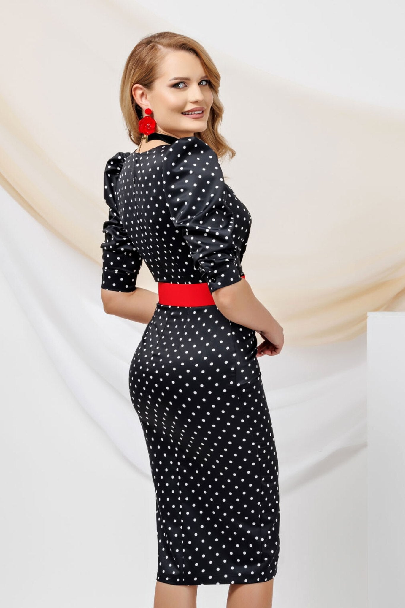 Outfit Abito Nero Pois Bianchi Vestito Pantaloni Neri A Pua Abito