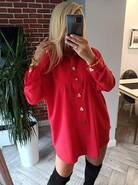 Camicia magenta fucsia oversize Moda-Mania con bottoni dorati a forma di cuore, lunga e ampia, tessuto leggero e morbido