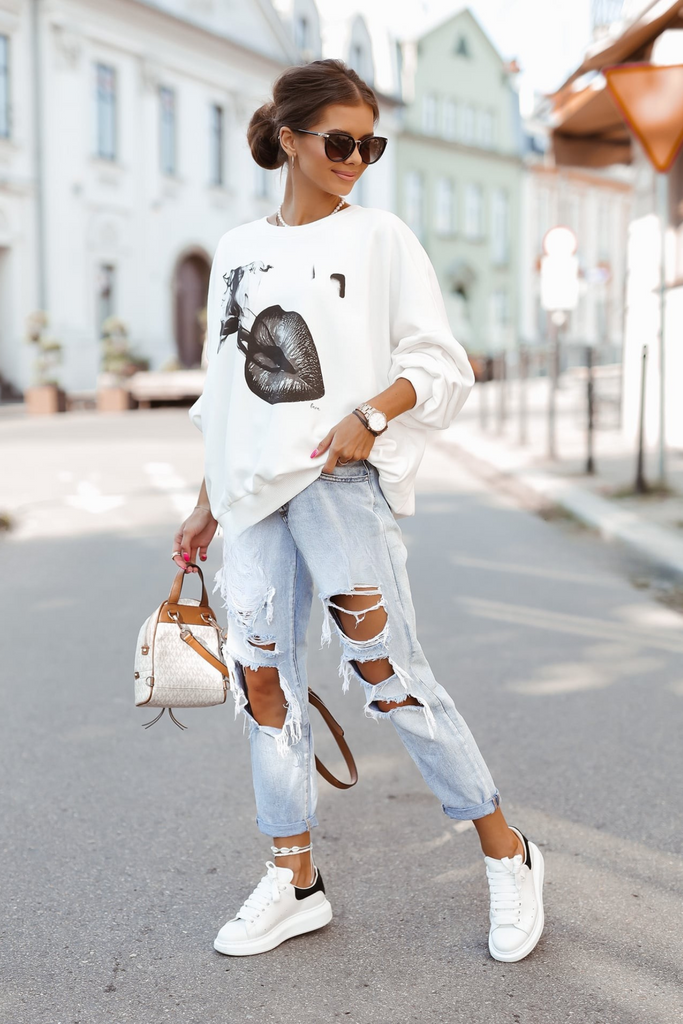 Maglia felpa oversize bianca in cotone con stampa labbra e bordi polsini elasticizzati