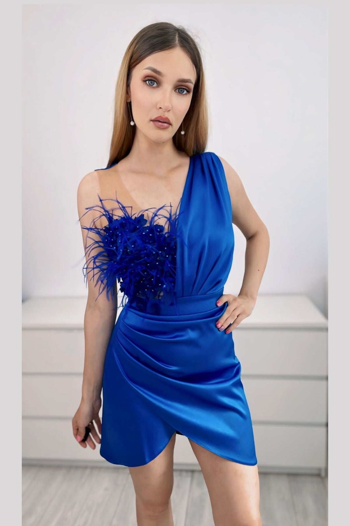 Abito corto blu elettrico Moda-Mania con corpetto a fiori 3D e gonna a tulipano in taffetà, stile elegante e moderno