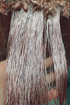 Abito corto rosa Moda-Mania con corpetto a fiori 3D e gonna in frange decorativa, stile femminile e moderno