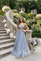 Abito lungo svasato celeste e oro di Moda-Mania con corpetto in tulle a rette e gonna in tulle glitterato dorato