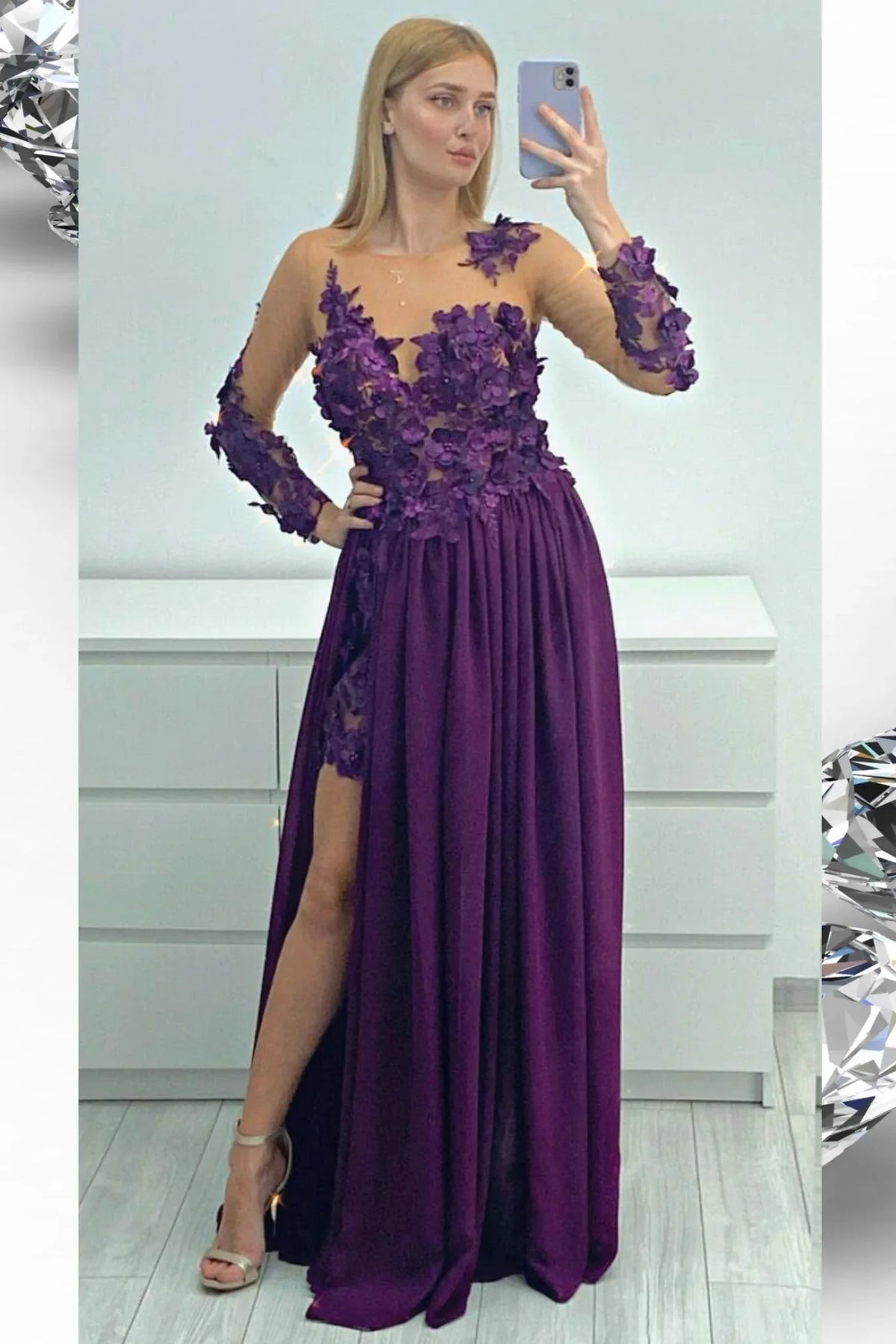 Abito lungo viola prugna Moda-Mania con strascico, corpetto in tulle nude con fiori 3D, elegante e sofisticato.