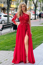 Abito lungo rosso Axa con manica singola, strascico in georgette e corpetto a fiori 3D, moda elegante Moda-Mania