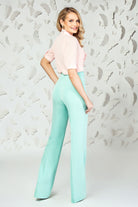 Camicia rosa in velo Pretty Girl a manica corta con jabout e bottoncini in perla, dettagli eleganti e femminili.