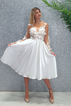 Abito bianco princess midi Moda-Mania con corpetto in tulle a fiori 3D e gonna svasata, abiti corti elegante e femminile.
