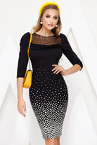 Camicia nera Fofy con inserto in tulle a pois, maniche tre quarti a sbuffo, stile elegante e femminile.