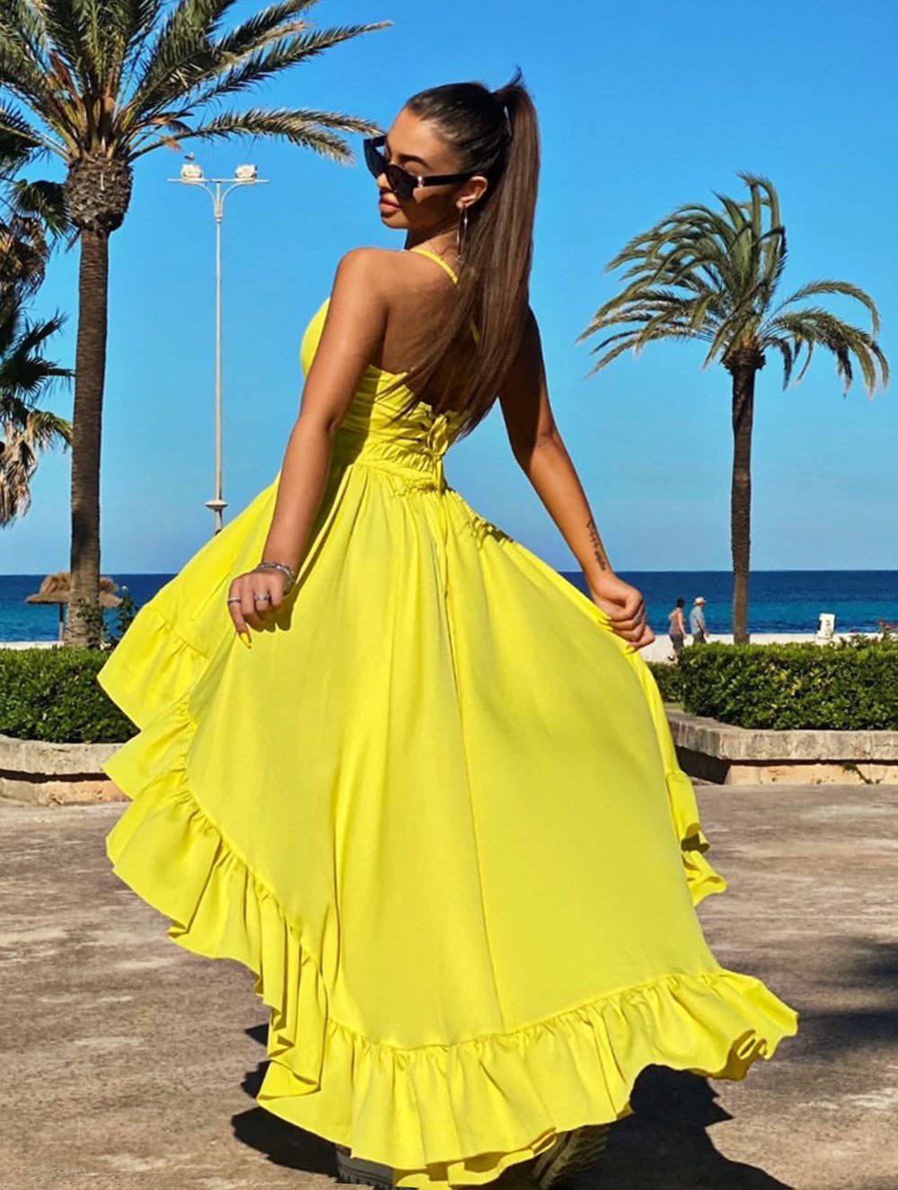 Abito Tubino Con Coda Abito Patrizia Velluto Rosso Acceso