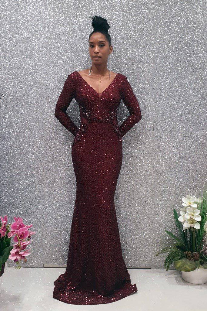Abito lungo a sirena Moda Mania in tulle con motivo in paillettes e maniche lunghe, bordo elegante, perfetto per eventi formali.