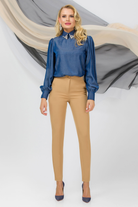 Pantaloni eleganti beige a sigaretta Pretty Girl con tasche laterali, tessuto morbido e stile sofisticato per look raffinato.